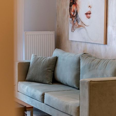 Urban Jungle Apartment Thessaloníki Ngoại thất bức ảnh