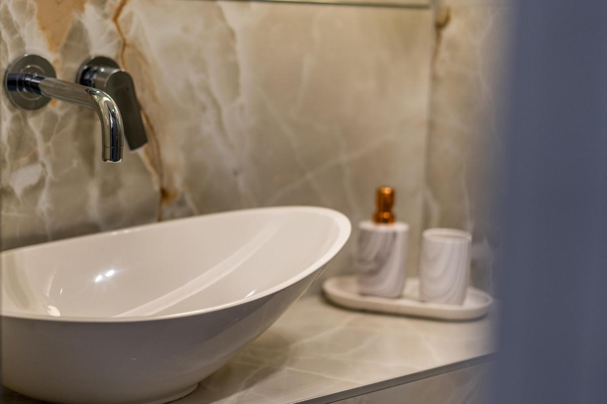 Urban Jungle Apartment Thessaloníki Ngoại thất bức ảnh