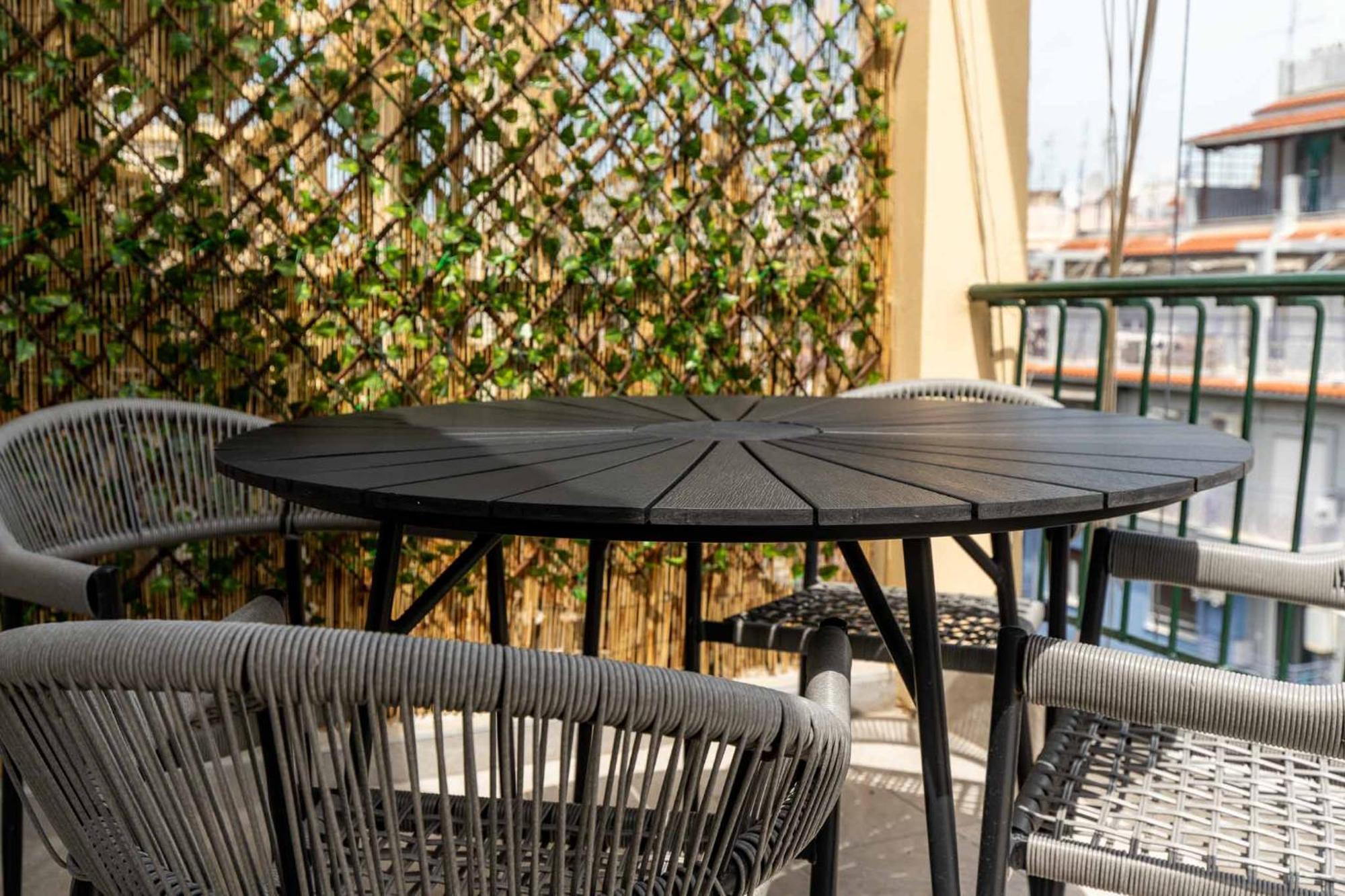 Urban Jungle Apartment Thessaloníki Ngoại thất bức ảnh